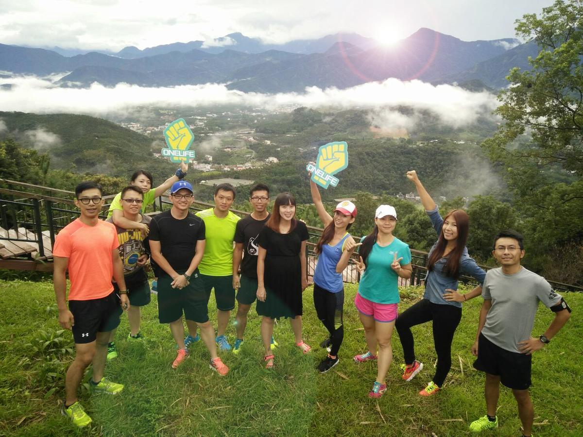 Sun Moon Lake Onelife Hostel Ючи Екстериор снимка
