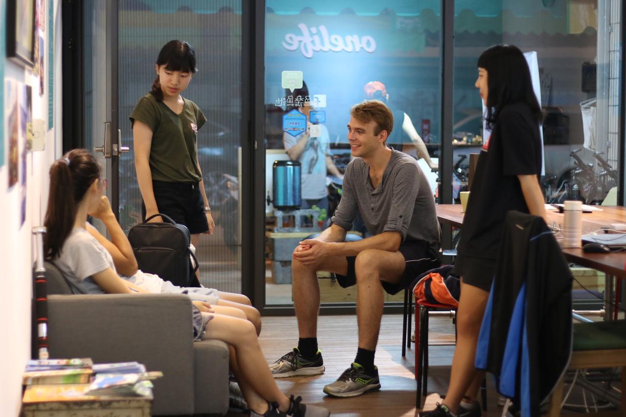 Sun Moon Lake Onelife Hostel Ючи Екстериор снимка